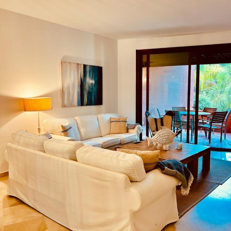 Marbella Alicate Beach & Luxury Los Monteros - Three-Bedroom Apartment - 9
