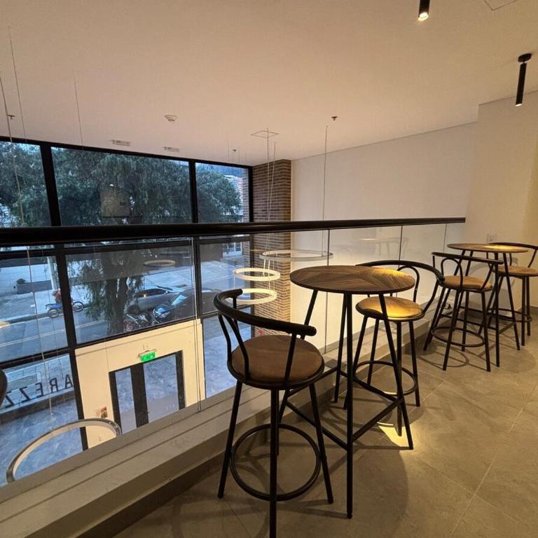 Apartasuite Smart cerca de la Fundación Santa Fé - One-Bedroom Apartment - 12