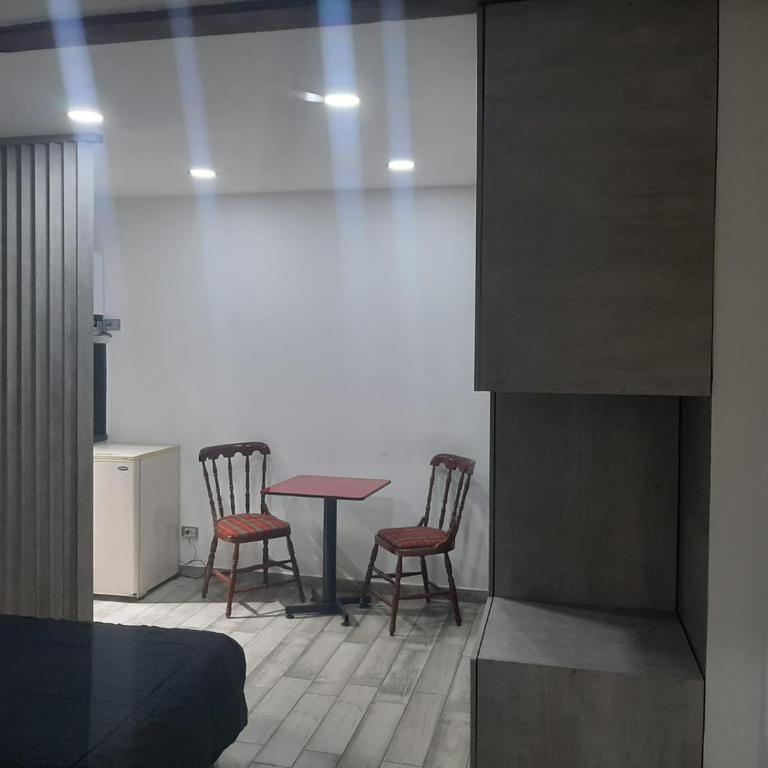 SECTOR DE CORFERIAS , APARTAESTUDIOS Y HABITACIONES , A 10 CUADRAS EMBAJADA AMERICANA , CERCA AL CAN , G 12 , UNIVERSIDAD NACIONAL , AEROPUERTO a 2 CUADRAS ESTACION CIUDAD UNIVERSITARIA marque-tresdiecisietecincoveintisieteveintiseistreintayuno - Estudio - 9