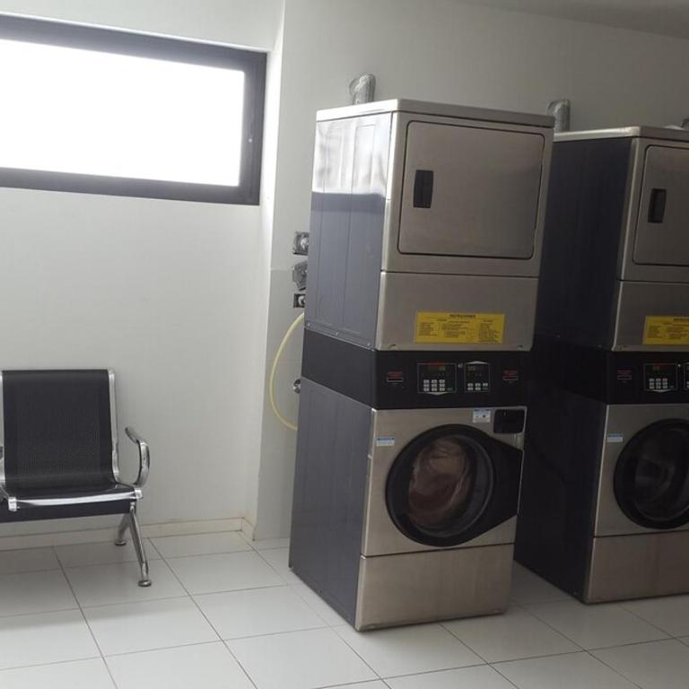 Relajante y ejecutivo departamento en Equipetrol - Apartamento de 1 dormitorio - 18