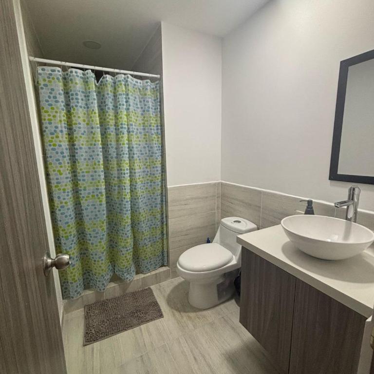 posada la hermosa - Three-Bedroom Apartment - 14