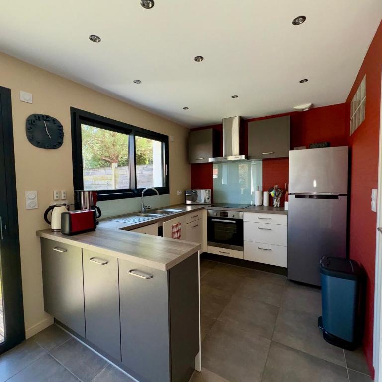 Superbe maison 4 chambres, proche plage, au calme, avec WIFI - FR-1-323-375 - Maison de Vacances - 10