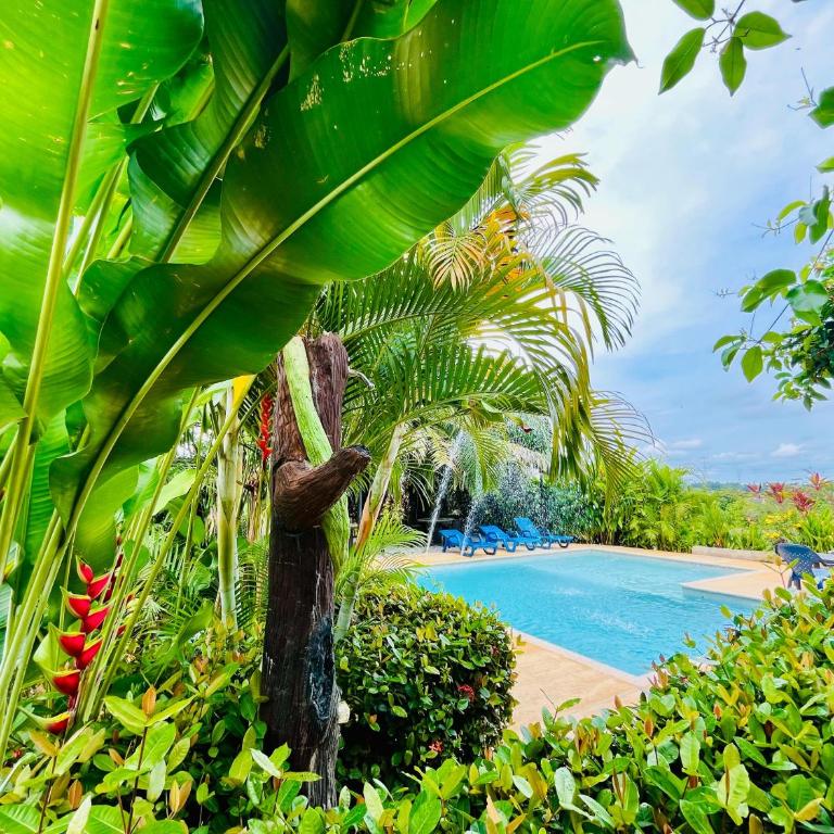 Verde Atardecer Napoles - Three-Bedroom Vacation Home - 2