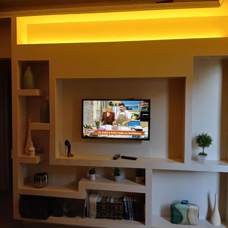 Departamento Martirena - Two-Bedroom Apartment - 8