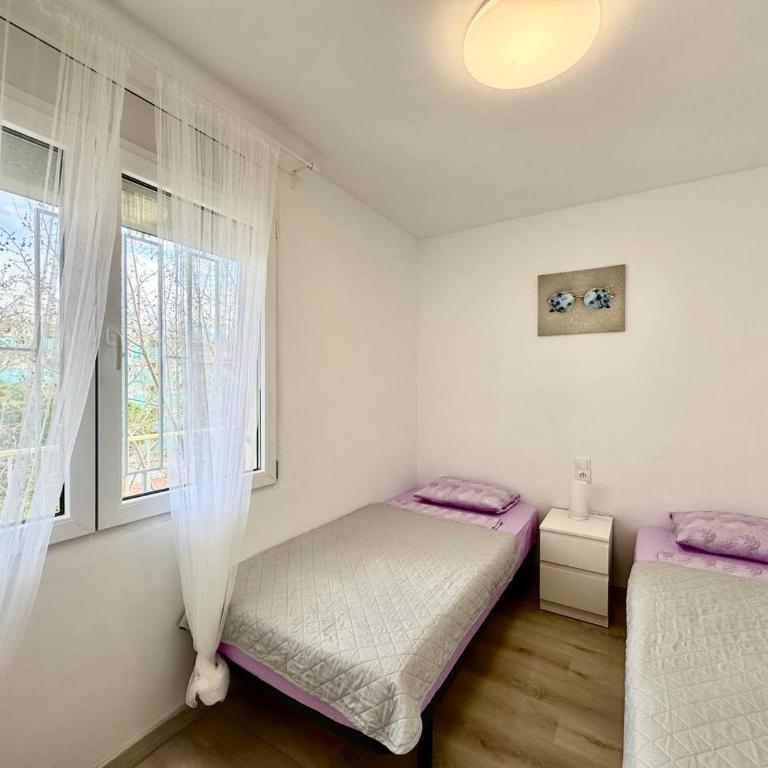 Apartsalou Barbastre - Apartamento de 2 dormitorios - 9