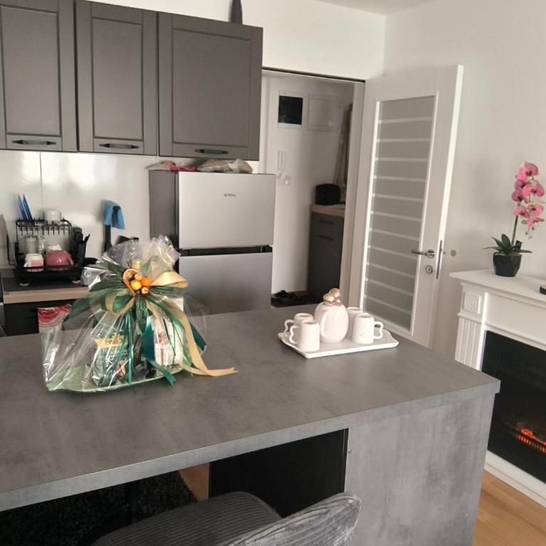 Apartman KUM - One-Bedroom Apartment - 14