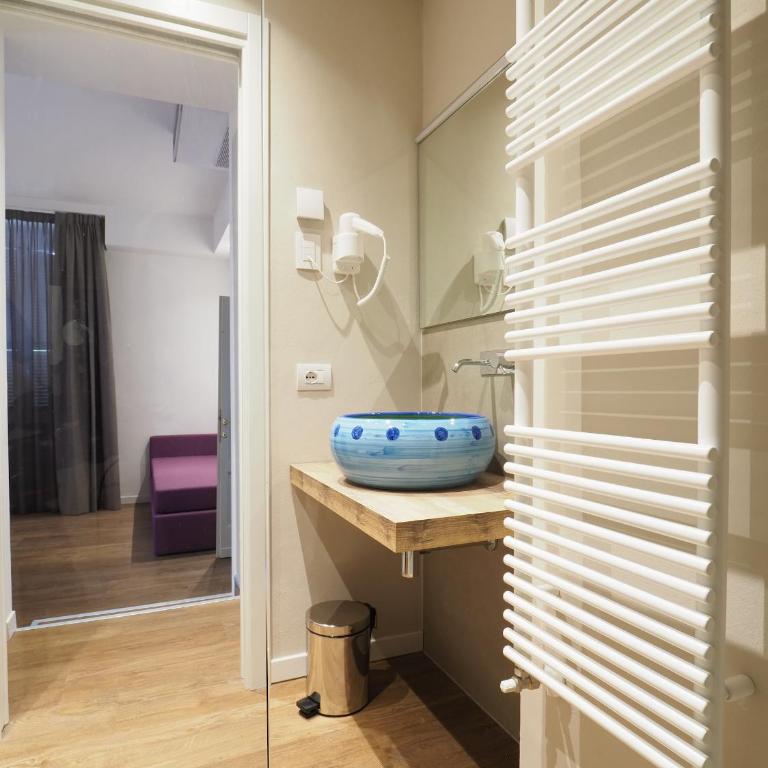 Relais Dogana - Familienzimmer mit Bad - 8