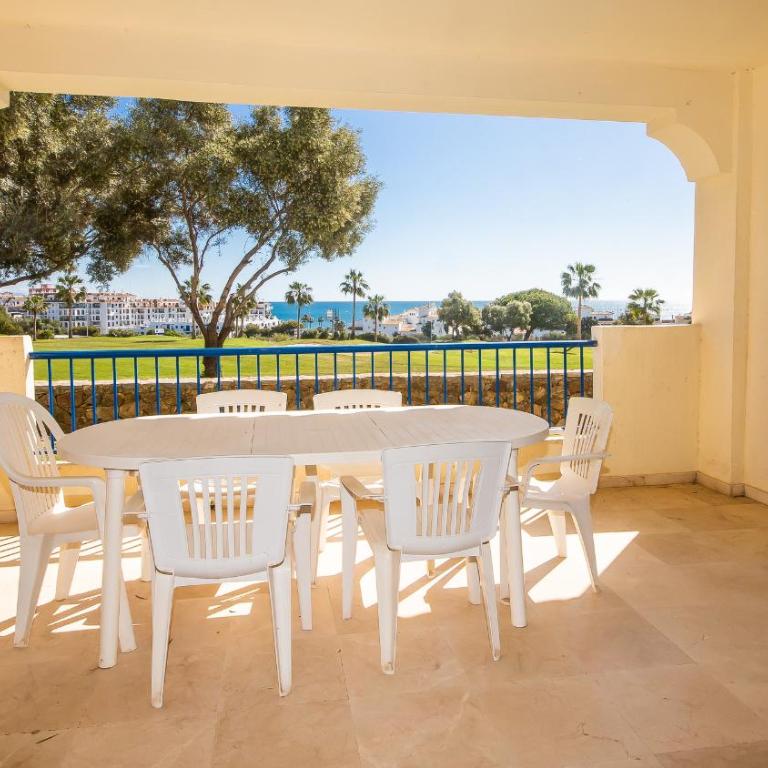 Los Castillos 36 - Apartamento con vistas al jardín - 9