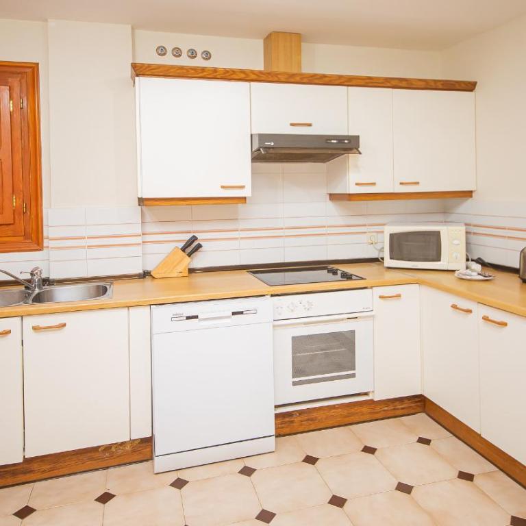 Los Castillos 36 - Apartamento con vistas al jardín - 35