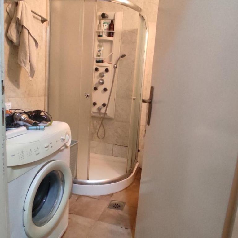 Centar & peace - One-Bedroom Apartment - 6