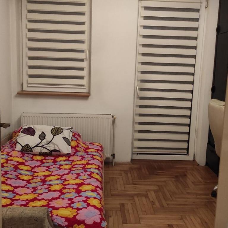 Centar & peace - One-Bedroom Apartment - 9