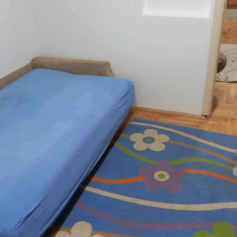 Centar & peace - One-Bedroom Apartment - 10
