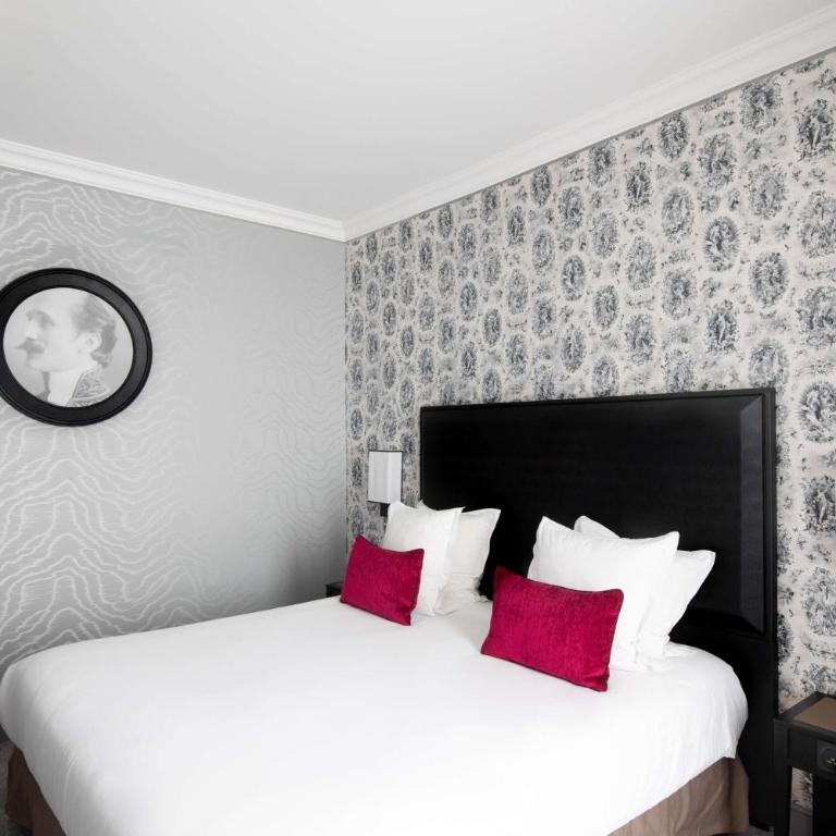 Maison Astor Paris, Curio Collection by Hilton - Chambre Lit King-Size Premium - 3