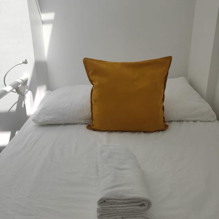 COEUR de Paris Notre Dame Studio tout équipé type Cabine Dernier étage Ascenseur Climatisation - Appartement 1 Chambre - 4