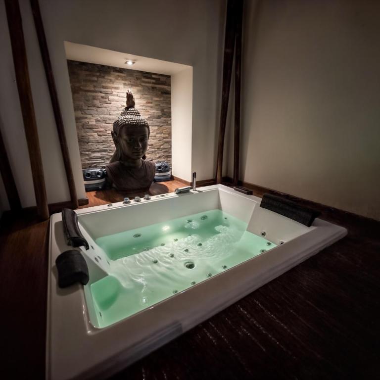 Suite Zen & jacuzzi - Une parenthèse de détente Nouveau! DAY USE! - Appartement - Rez-de-Chaussée - 18