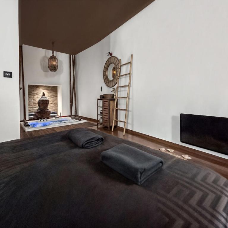 Suite Zen & jacuzzi - Une parenthèse de détente Nouveau! DAY USE! - Appartement - Rez-de-Chaussée - 15