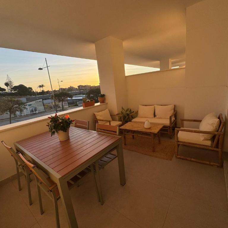 Casa Dreams - Two-Bedroom Apartment with Balcony - 24