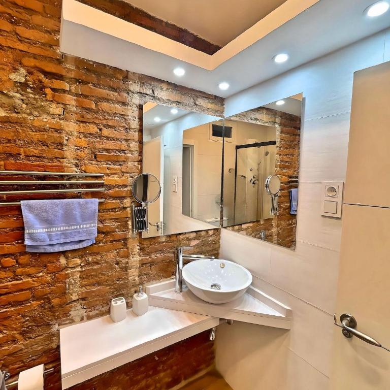 Excellent location Malaga centro historico 2 bed flat - Two-Bedroom Apartment - 7