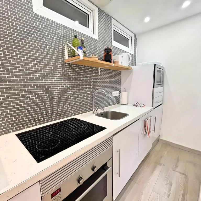 Excellent location Malaga centro historico 2 bed flat - Two-Bedroom Apartment - 4