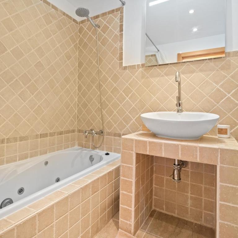 Luxury Apartment With Big Terrace - Apartamento de 2 dormitorios con vistas parciales al océano - 12