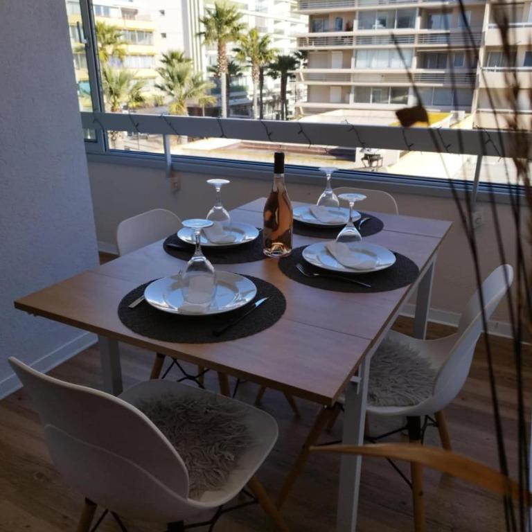 Les Palmiers Appartement 4 personnes 50m De La Plage Parking - Appartamento - 2