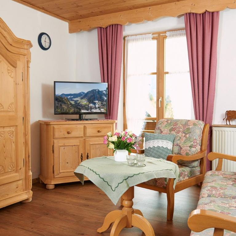Landhaus Rietzler - Apartment mit 1 Schlafzimmer, Balkon und Bergblick - 5