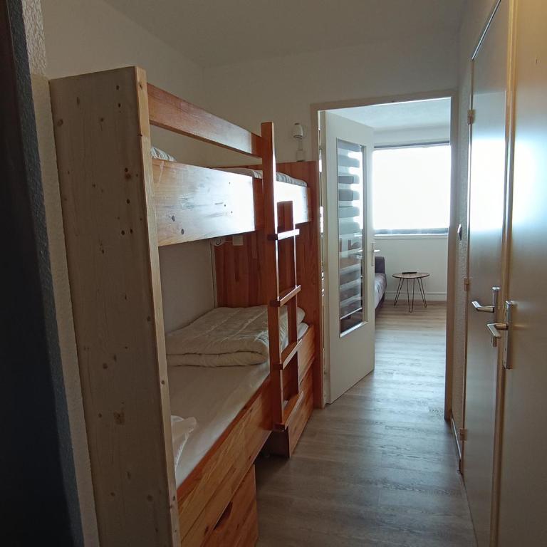 Appartement cosy rénové, balcon sud, accès ski, 4 pers - FR-1-445-159 - Appartement (4 Adultes) - 11