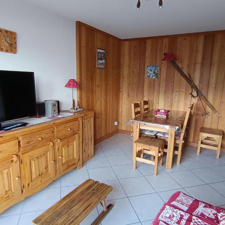 Appartement cosy à Montgenèvre avec terrasse et parking - FR-1-445-168 - Apartamento (4 adultos) - 4