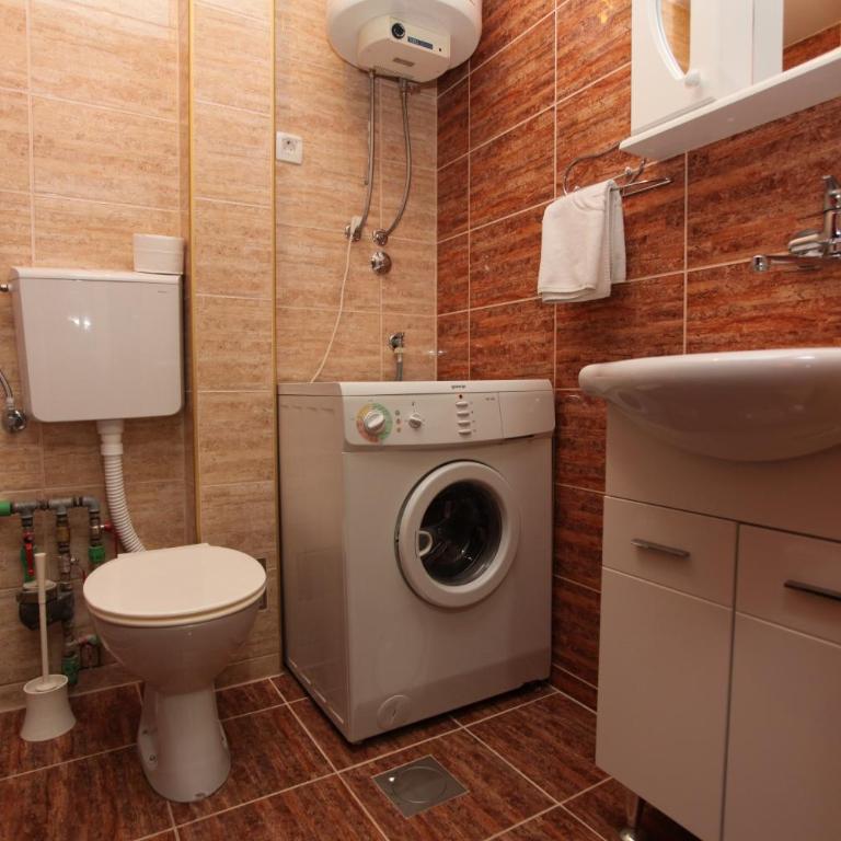 Apartments Memidz - Deluks Apartman (6 Odraslih Osoba) - 2