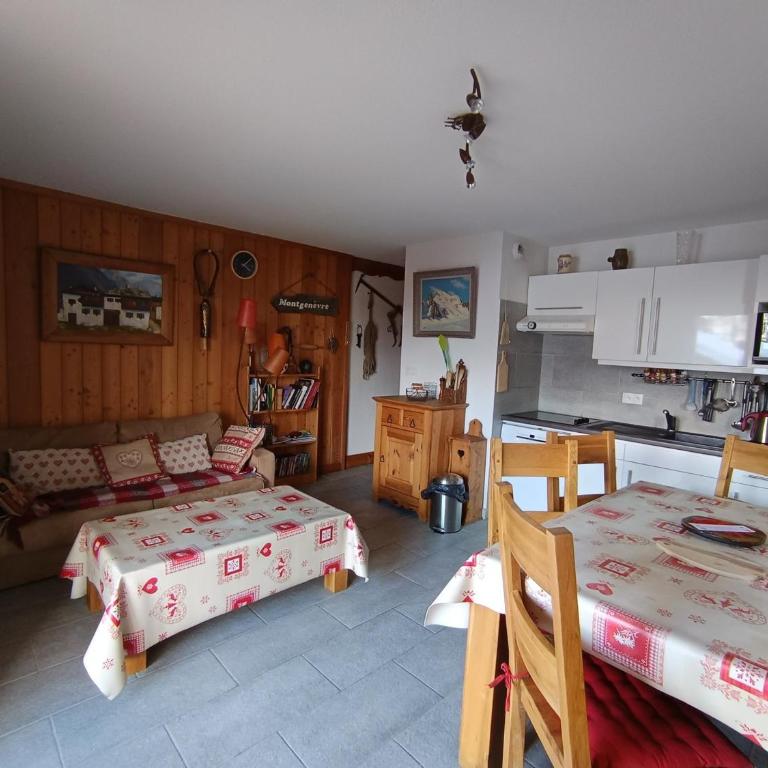 Appartement grand confort, terrasse sud, proche pistes, animaux et parking - FR-1-445-174 - Appartement (8 Adultes) - 3