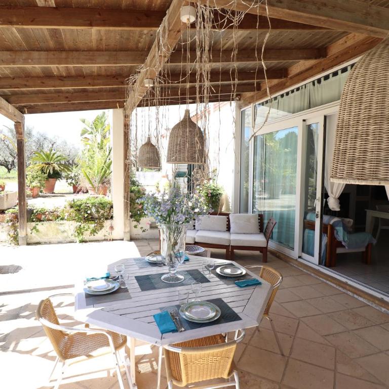 Villa Patrizia Mediterranean Charm & Deluxe Comfort in Otranto Sleeps 6 Wifi & AC - Villa con 2 Camere da Letto - 1