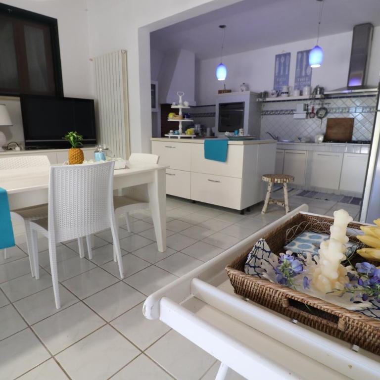 Villa Patrizia Mediterranean Charm & Deluxe Comfort in Otranto Sleeps 6 Wifi & AC - Villa con 2 Camere da Letto - 55