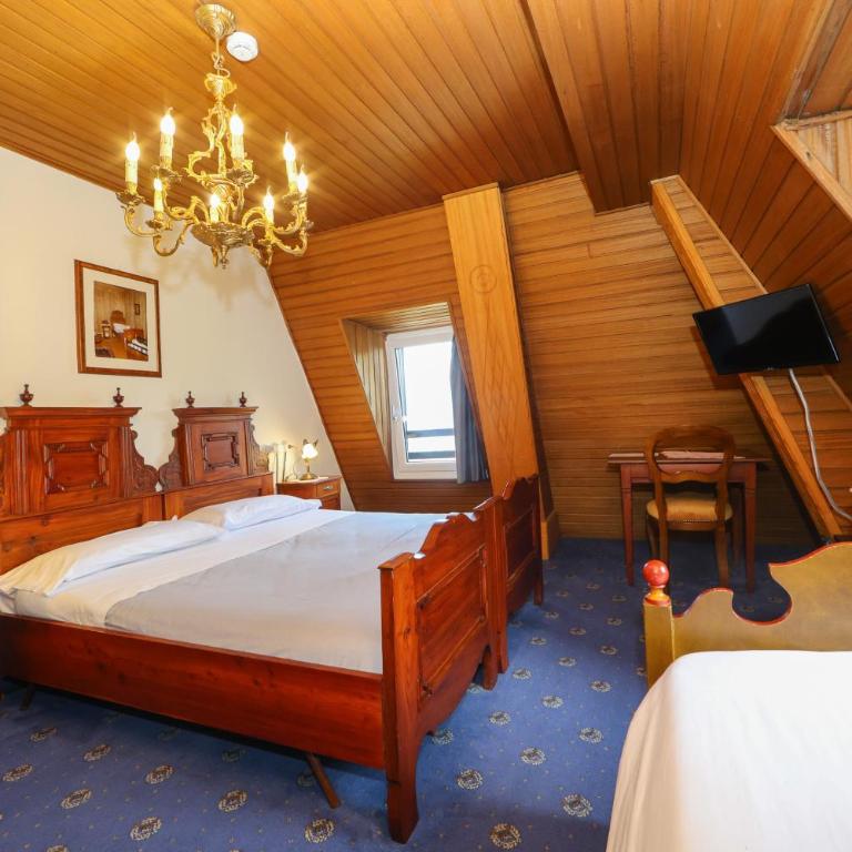 Hotel Regina del Bosco - Zimmer mit Kingsize-Bett - 1