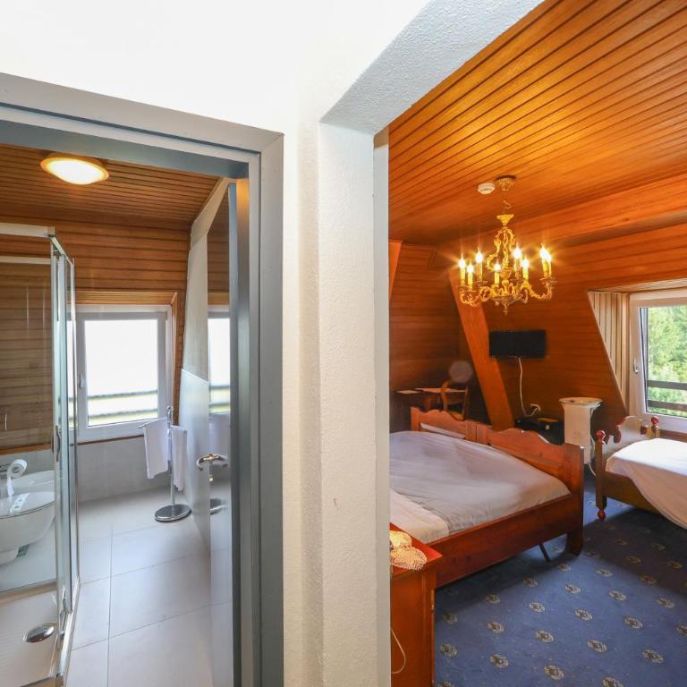 Hotel Regina del Bosco - Zimmer mit Kingsize-Bett - 3