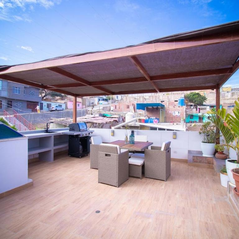 Modern House with Terrace! Near the Beaches - Three-Bedroom House - 28