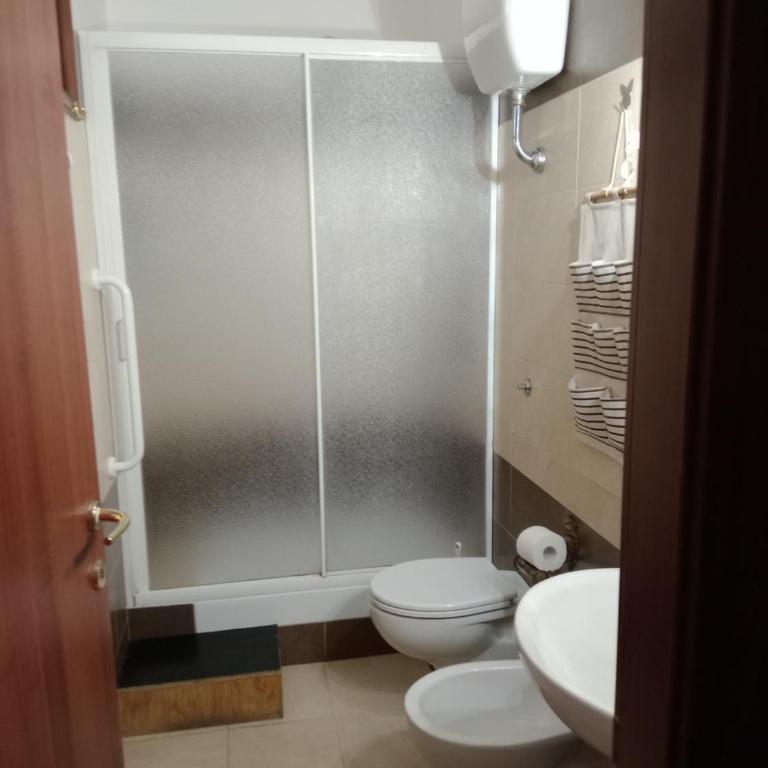 B&B Lo Scrigno - Camera Tripla con Bagno Privato - 4