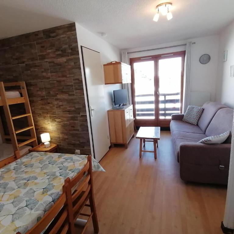 Appartement lumineux, accès pistes, balcon - FR-1-181-2453 - Appartement - 1
