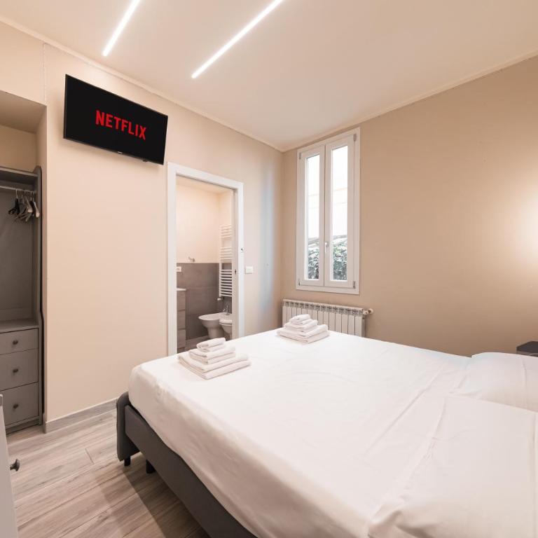 Dall'Arca Suites Bologna Station - Center - Fiera - Camera Matrimoniale con Bagno Privato - 2
