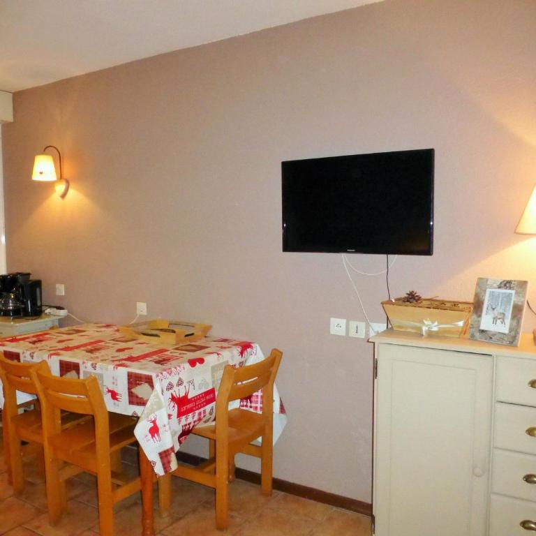 Studio 4 pers, balcon spacieux, WIFI, parking, animaux admis - Studio - 4