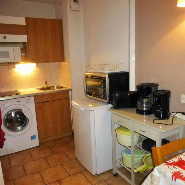 Studio 4 pers, balcon spacieux, WIFI, parking, animaux admis - Studio - 14