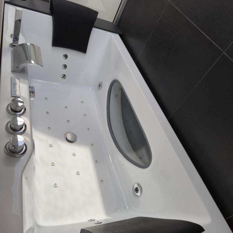 Dolce Rosso Arona - Appartamento con 1 Camera da Letto - 17