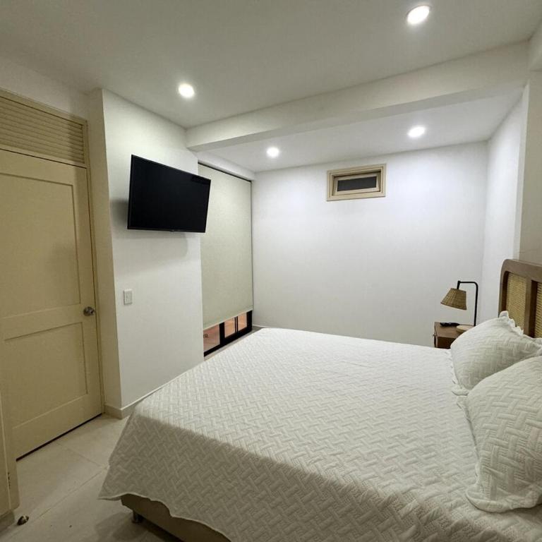 Apartamento amplio y moderno cerca al parque - Apartment - 2