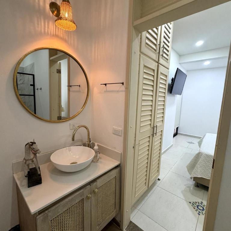 Apartamento amplio y moderno cerca al parque - Apartment - 13