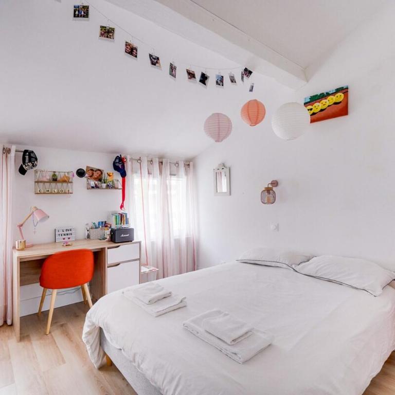Maison familiale climatisée avec piscine - Villa - 8