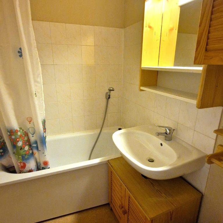Appartement cosy 4/6 pers, balcon Est, centre-station, proche pistes et commerces - FR-1-265-193 - Apartment (6 Erwachsene) - 17