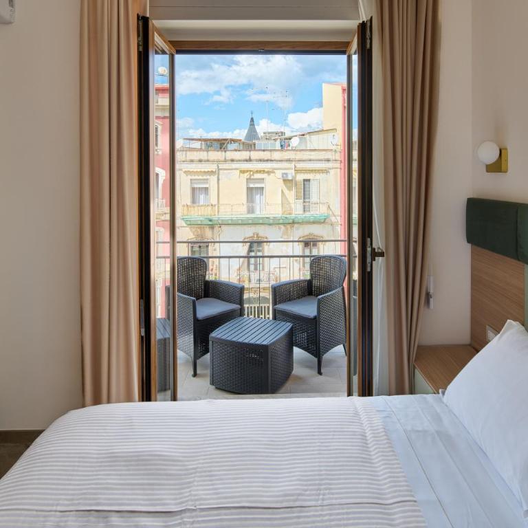 San Nicola Rooms Siracusa - Double Room with Balcony - 1