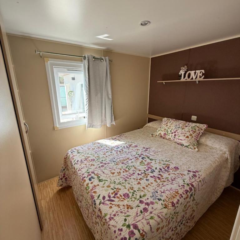 Apartamento con piscina y jardín - Casa de 3 dormitorios - 16
