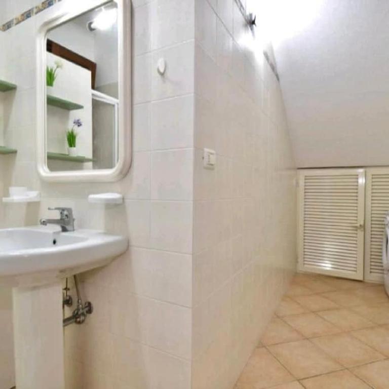 Casa Serena - Appartamento con 2 Camere da Letto - 21