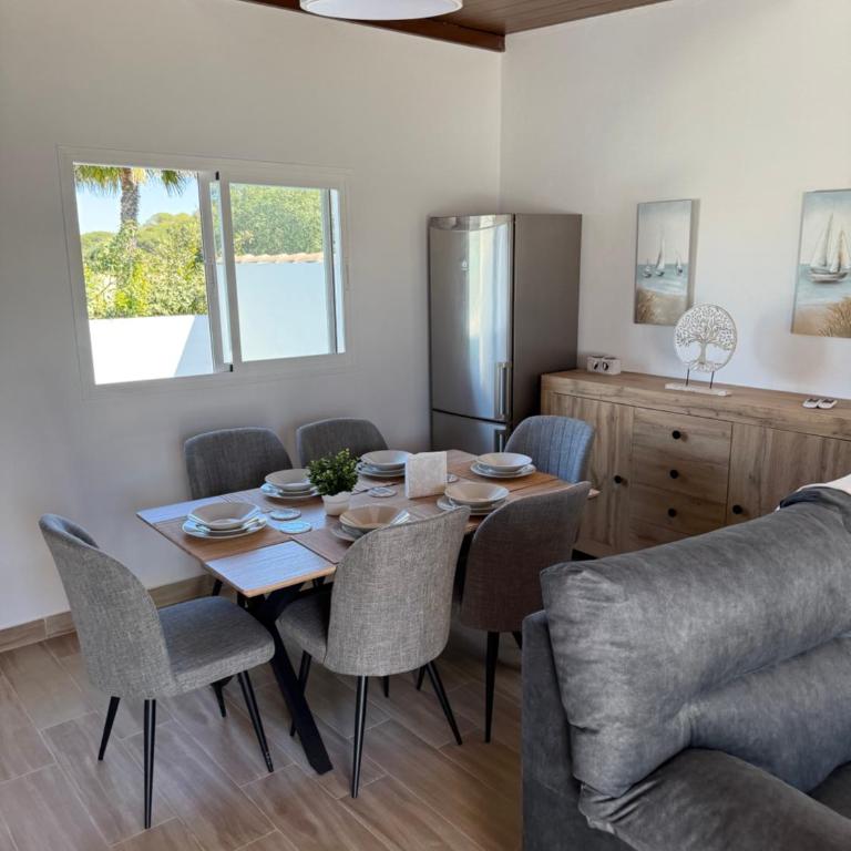 Apartamento con piscina y jardín - Casa de 3 dormitorios - 10