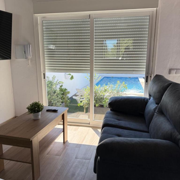 Apartamento con piscina y jardín - Casa de 3 dormitorios - 8
